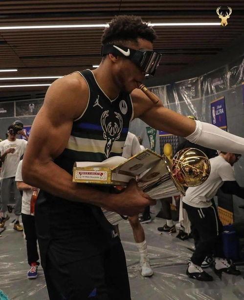 叼雪茄的视频,揭秘名流风采